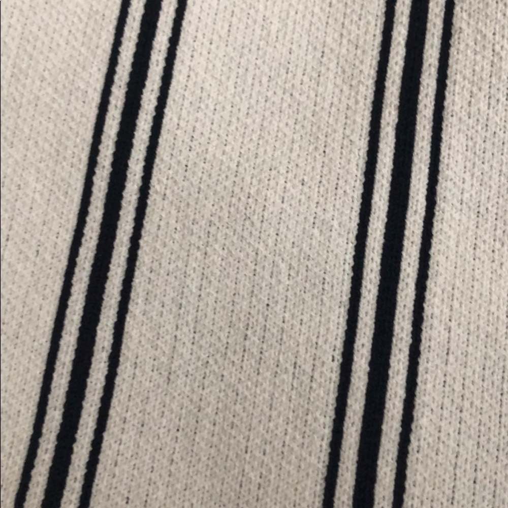 black and white striped tube top - Picture 3 of 3